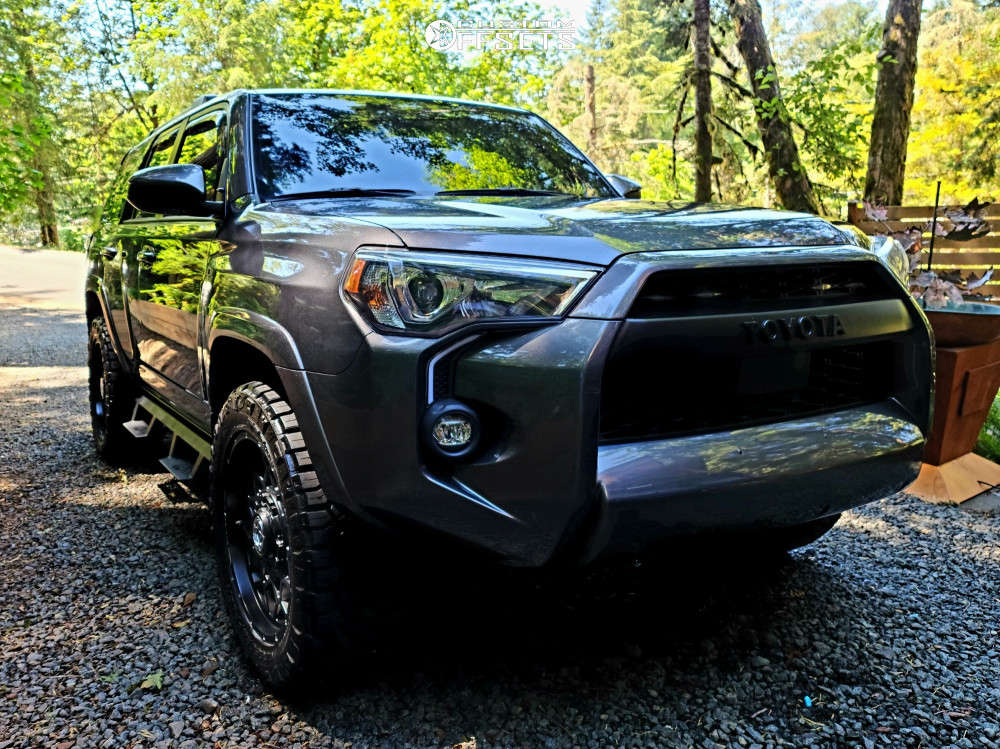 2021 Toyota 4Runner Aggressive > 1" outside fender on 20x9 0 offset Anthem Off-Road Avenger and 32"x11.5" Nitto Ridge Grapplers on Stock Suspension - Custom Offsets Gallery