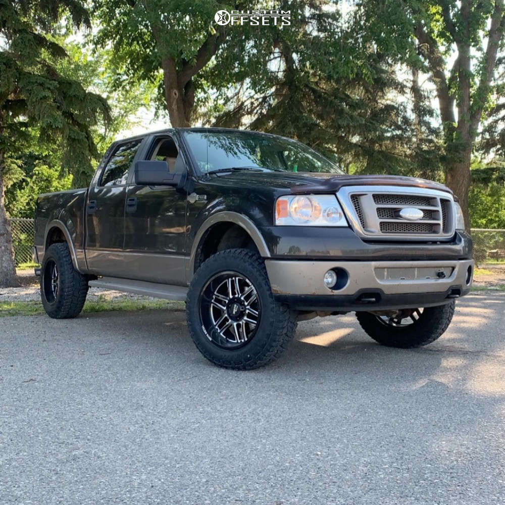 2006 Ford F-150 Aggressive > 1" outside fender on 20x10.5 -24 offset Moto Metal Mo992 and 33"x10.5" Radar Renegade R/t on Suspension Lift 2.5" - Custom Offsets Gallery